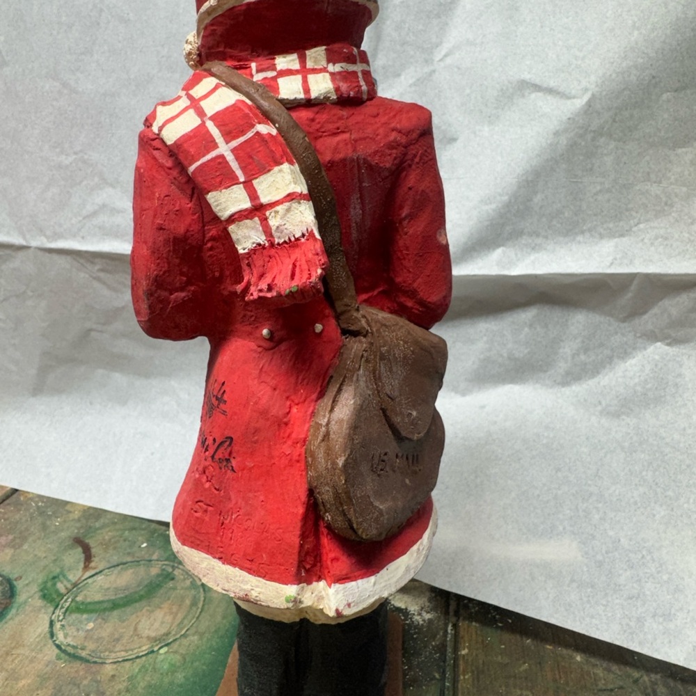 VINTAGE Santa Claus Figurine with Gifts Numbered & Signed Collectable - Picture 14 of 16